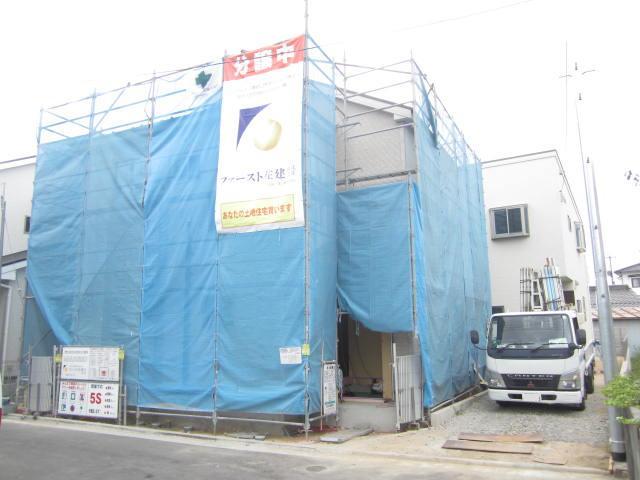 Local appearance photo. Local (August 2013) taken in mid-September will be completed in 2013