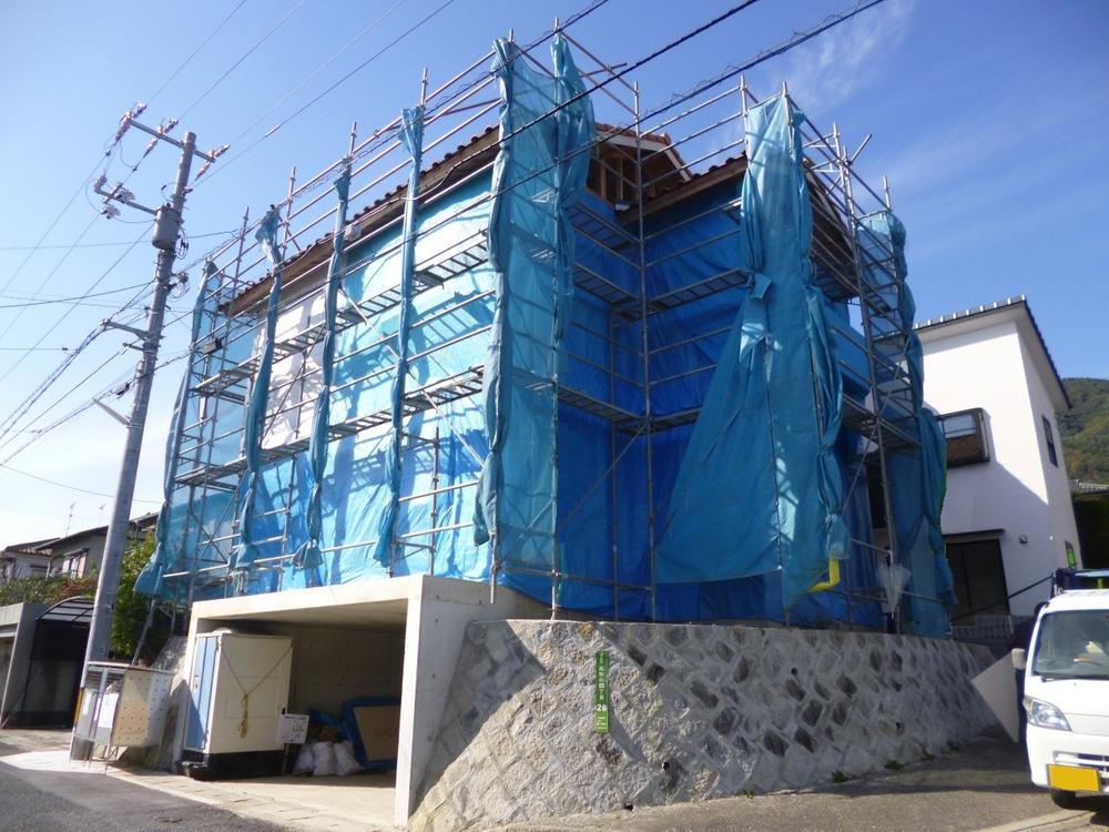 Local appearance photo. Local (10 May 2013) Shooting