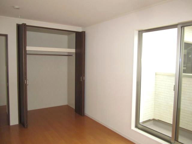 Non-living room. Room (August 2013) Shooting