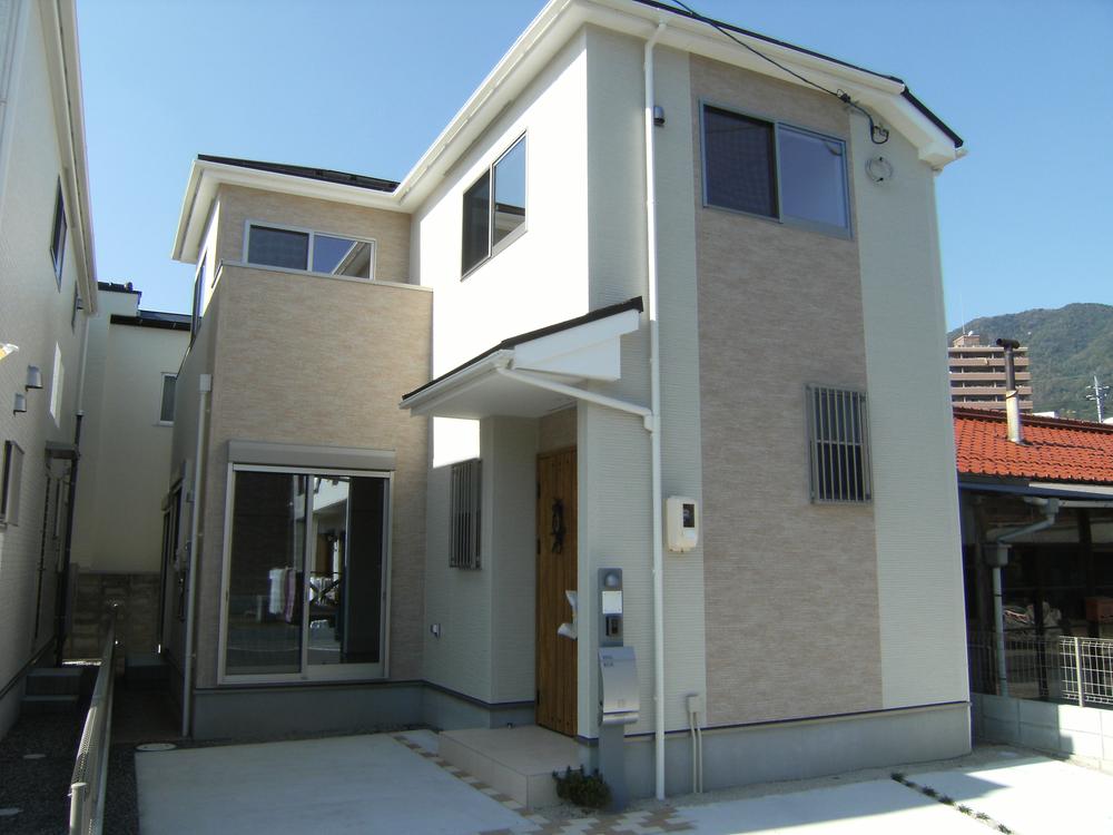 Local appearance photo