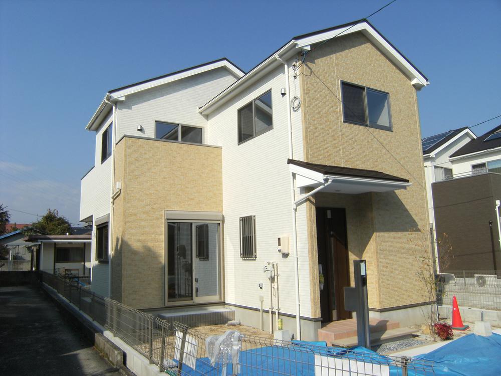 Local appearance photo