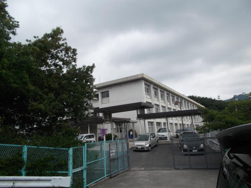 Junior high school. 1302m to Hiroshima Municipal Takatorikita junior high school