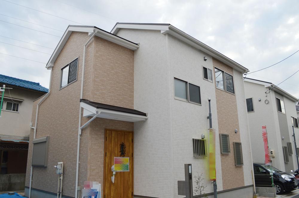 Local appearance photo