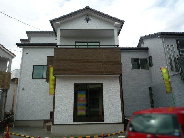 Local appearance photo. AL Takatori Station is close