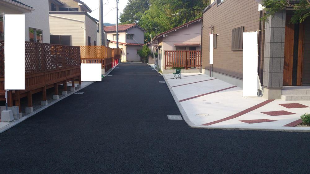 Local photos, including front road. Local (July 2013) Shooting