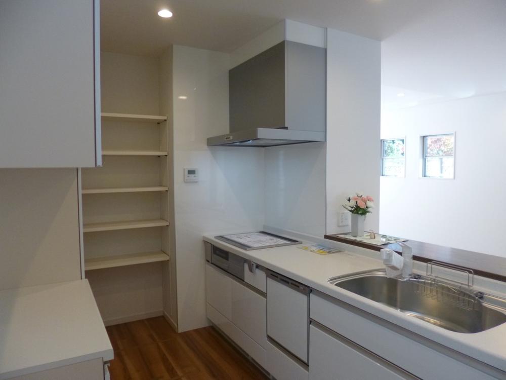 Kitchen. (September 2013) Shooting