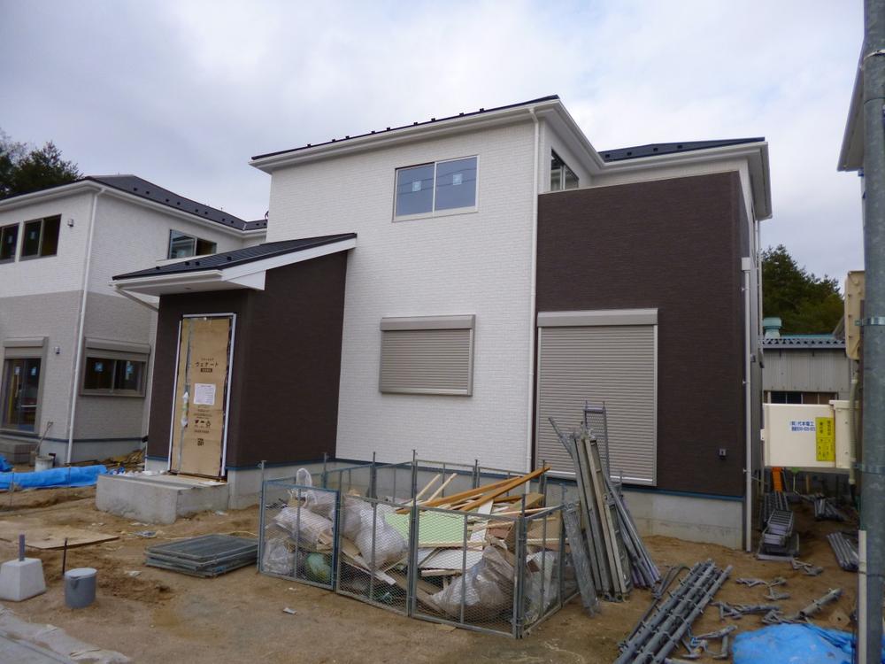 Local appearance photo. (December 2013) Shooting