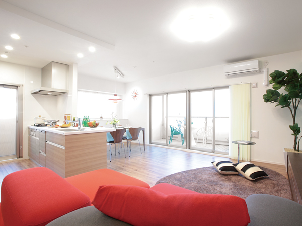 Two-sided opening ・ About 21.2 tatami open living ・ dining ・ kitchen