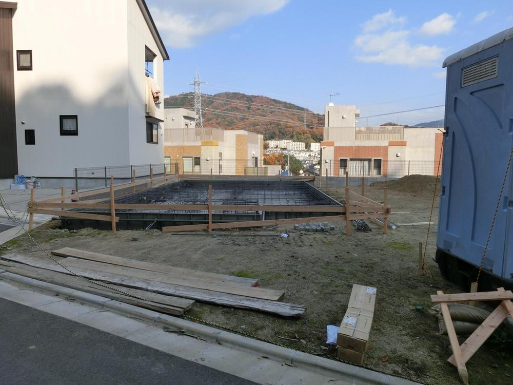 Local appearance photo. Local (12 May 2013) Shooting