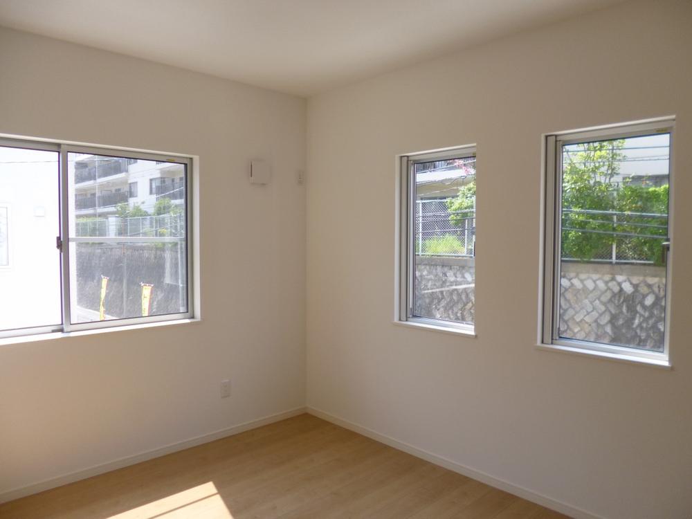 Non-living room. (July 2013) Shooting