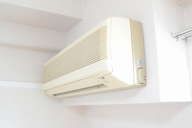 Other Equipment.  ☆ It is air-conditioned ☆