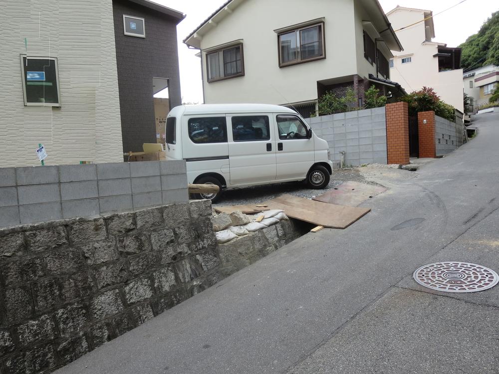 Local photos, including front road. Local (June 2013) Shooting