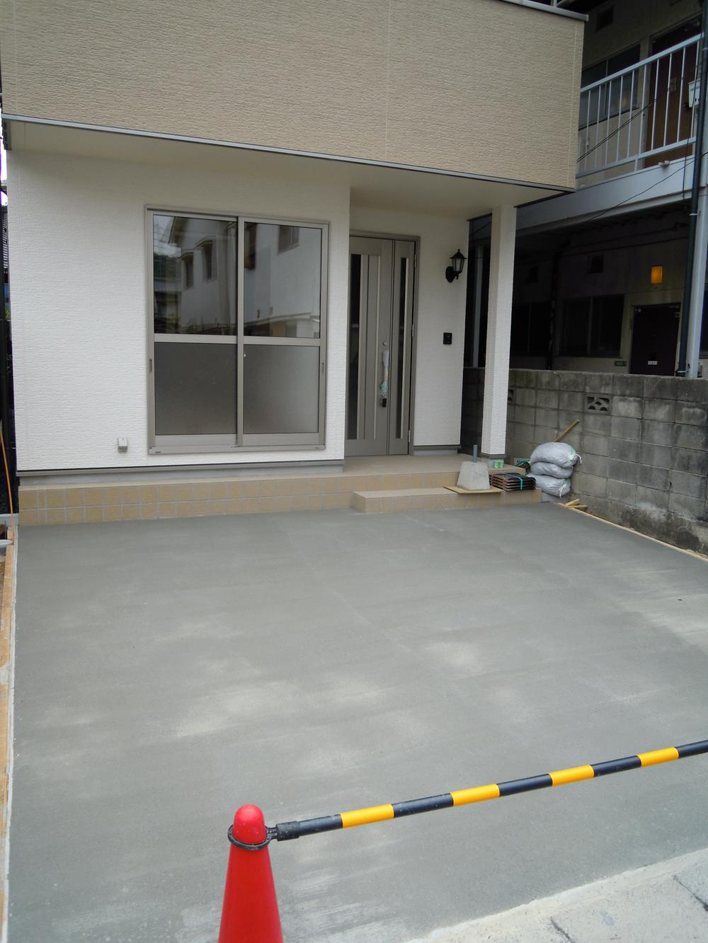 Parking lot. Local (June 2013) Shooting