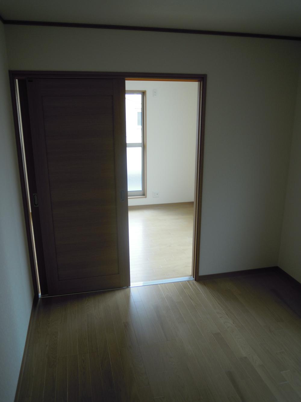 Non-living room. Indoor (June 2013) Shooting