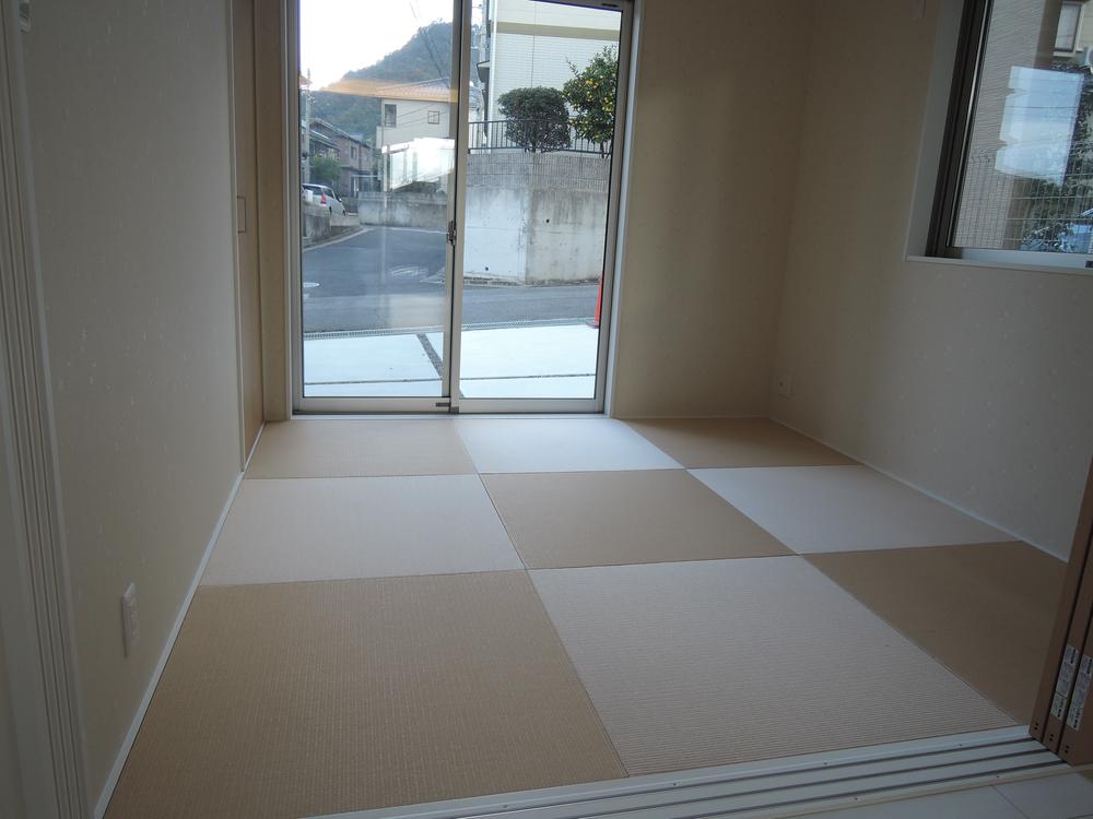 Non-living room. Indoor (11 May 2013) Shooting