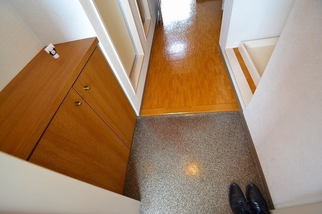 Entrance. ☆ It is a photograph from the front door ☆