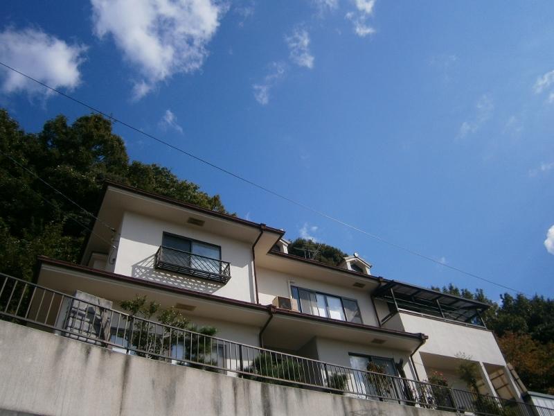 Local appearance photo. Good view for the hill, Day good!