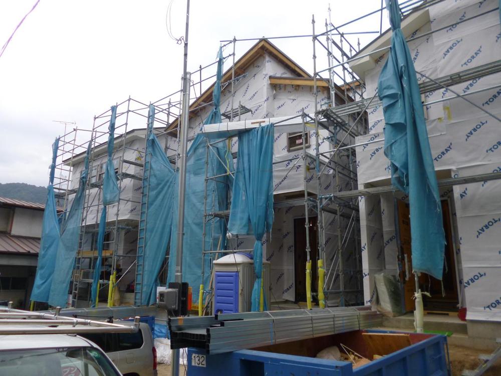 Local appearance photo. Local (10 May 2013) Shooting