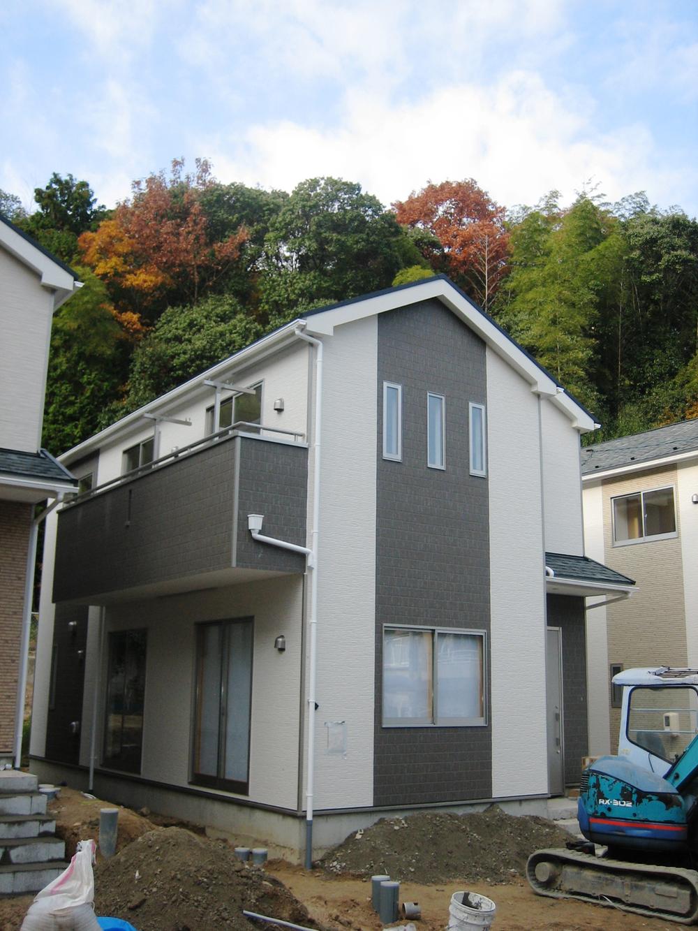 Local appearance photo. Local (12 May 2013) Shooting