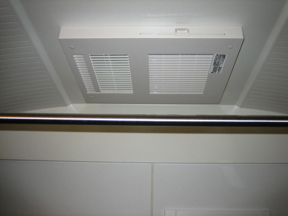Cooling and heating ・ Air conditioning. Bathroom heating dryer