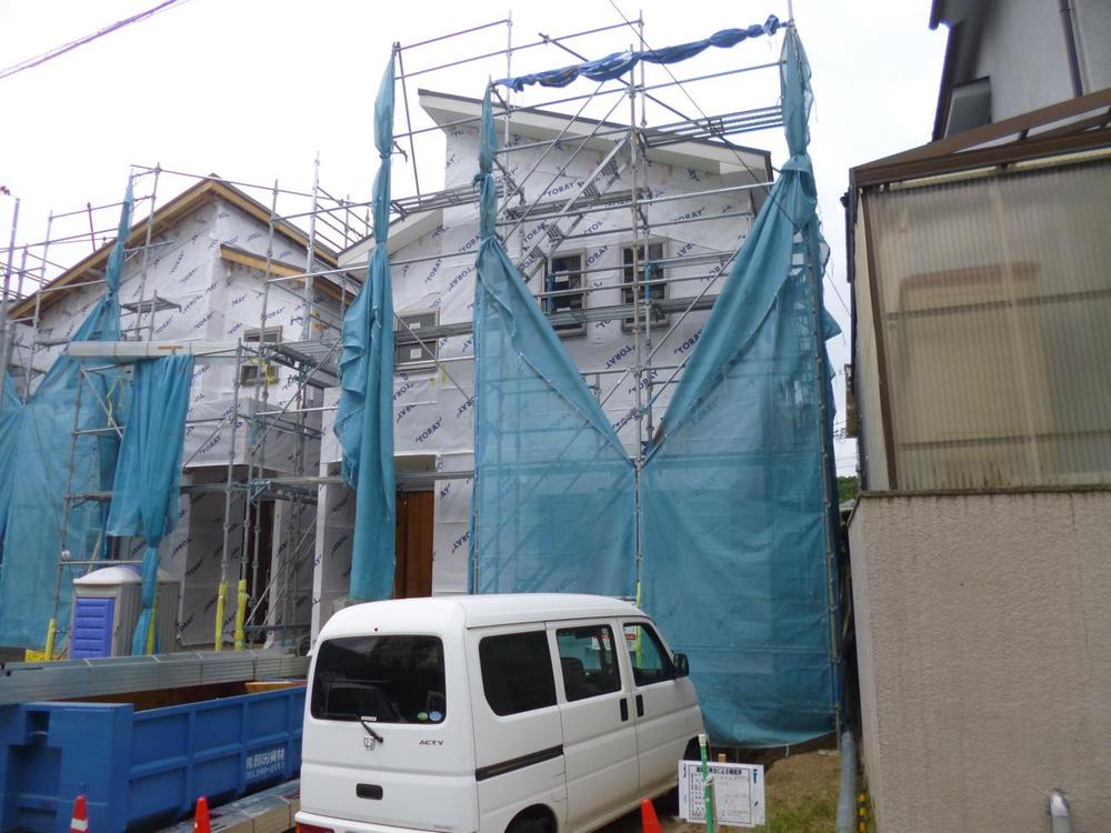 Local appearance photo. Local (10 May 2013) Shooting