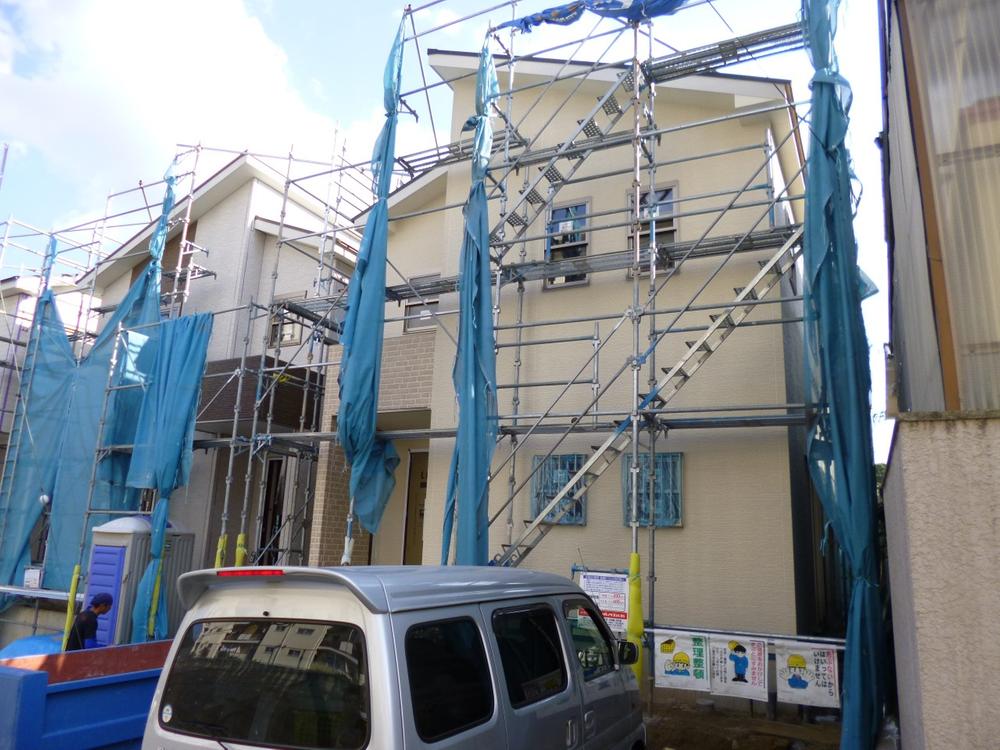 Local appearance photo. Local (11 May 2013) Shooting