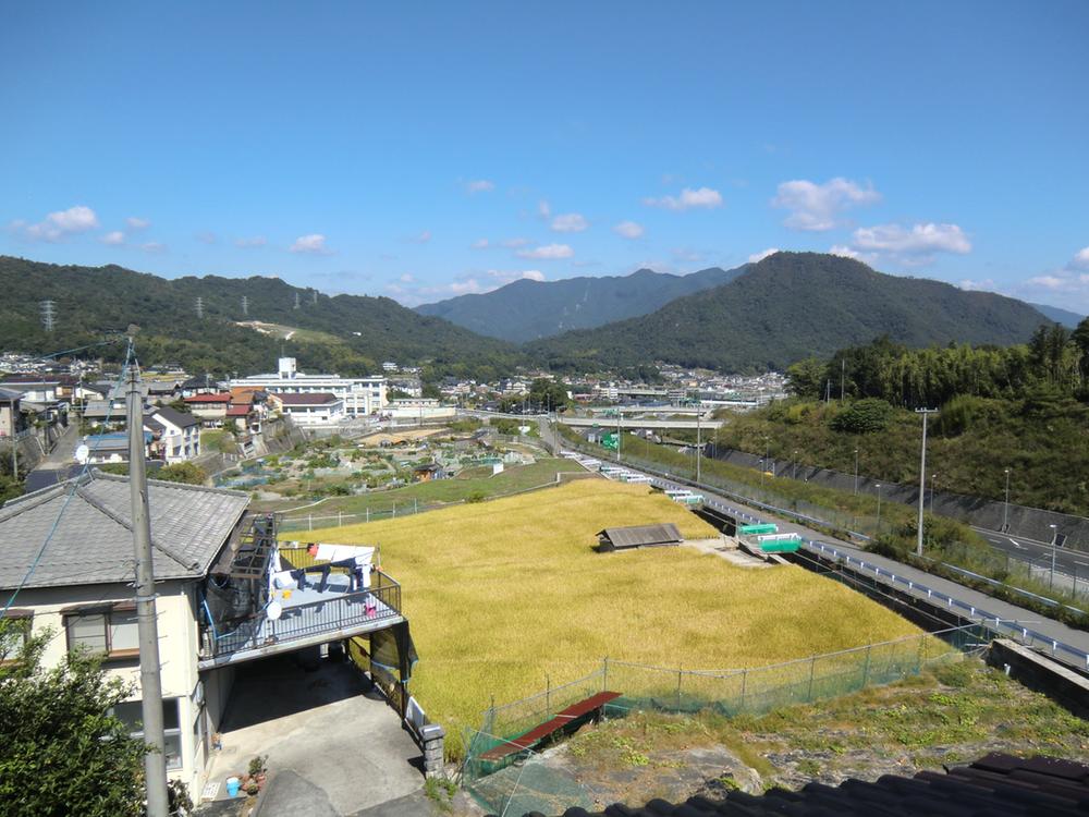 View photos from the dwelling unit