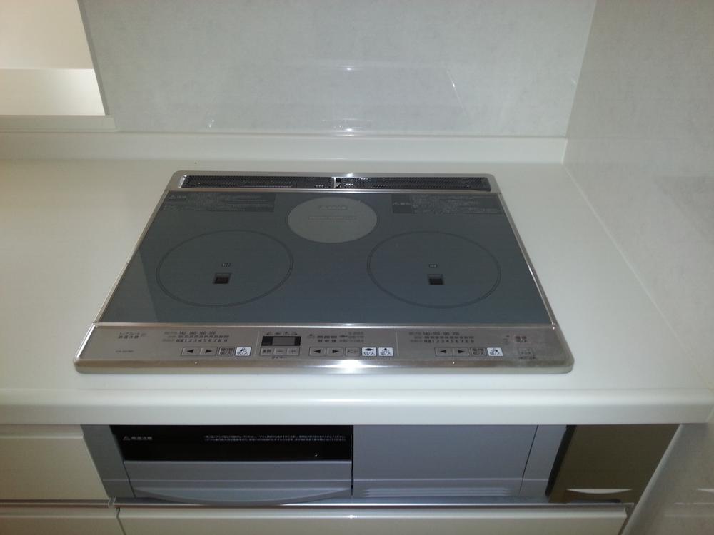 Kitchen. Indoor (March 2013) Shooting