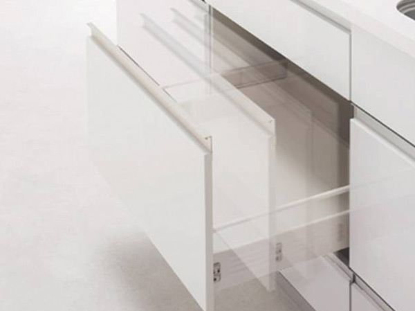 Kitchen.  [Soft damper function] Slide housed, Equipped with a soft damper function. Because slowly closes, Or make a unexpectedly loud sound, Also to prevent accidents such as finger amputation.