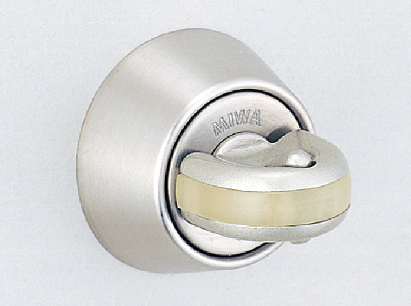 Security.  [Crime prevention thumb turn] Adopted a crime prevention thumb that does not rotate and do not press the top and bottom of the two buttons at the same time. We are strengthening measures against illegal unlocking turn the thumb-turn put the tool on the inside of the door. (Same specifications)