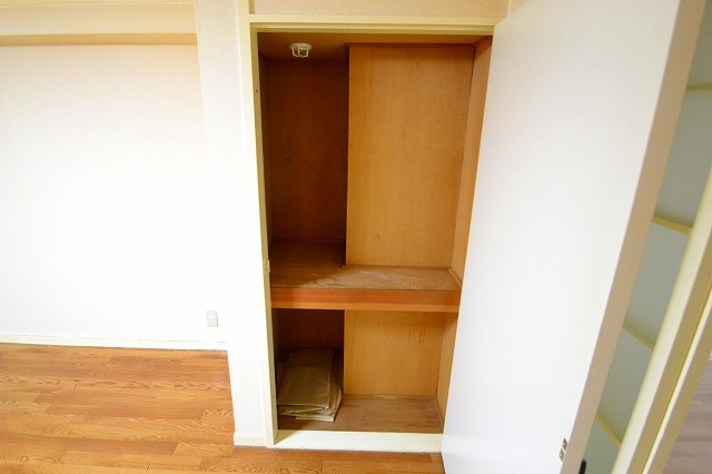 Receipt. ☆ It is housed with depth ☆