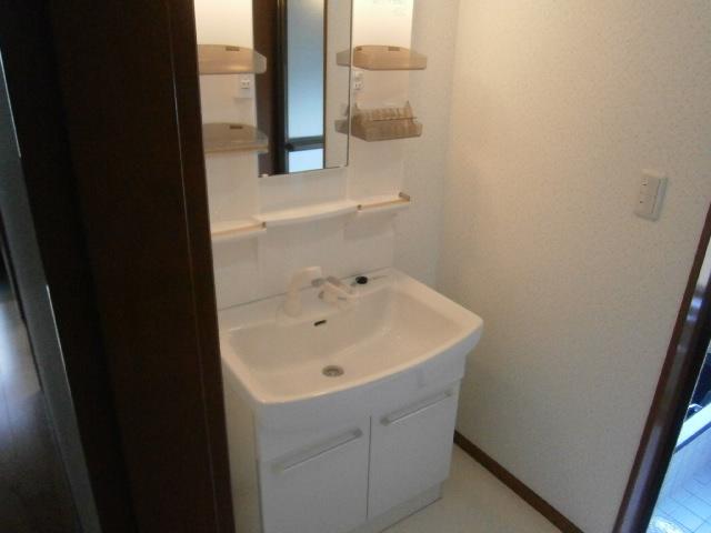 Other introspection. Indoor (September 2013) Shooting