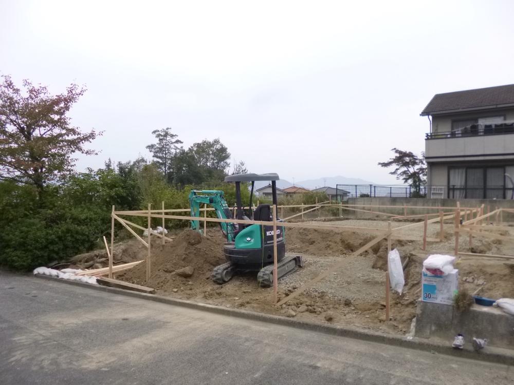 Local appearance photo. Local (10 May 2013) Shooting