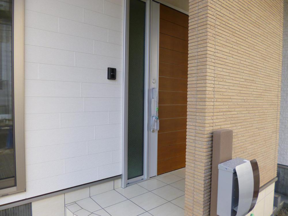 Entrance. (December 2012) Shooting