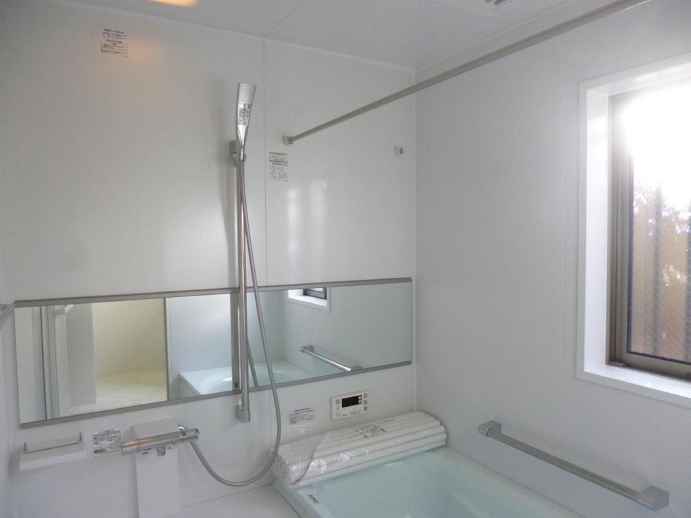 Bathroom. (December 2012) Shooting