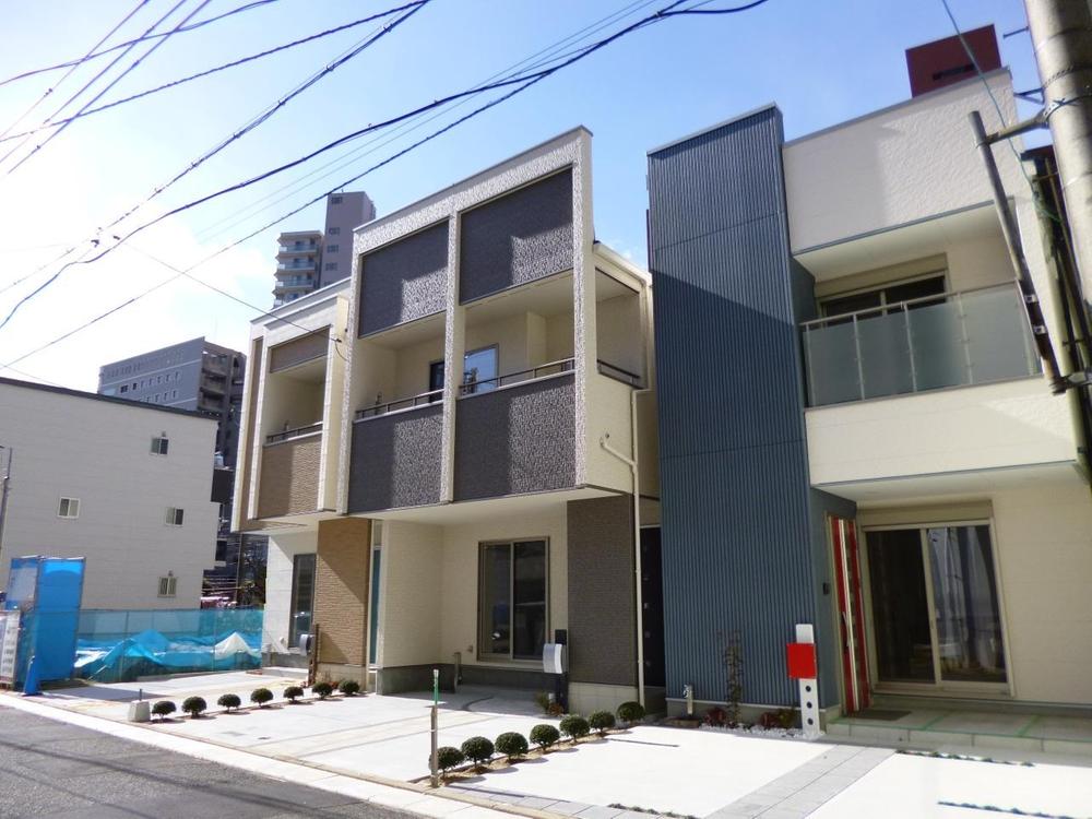 Local appearance photo. (December 2012) Shooting