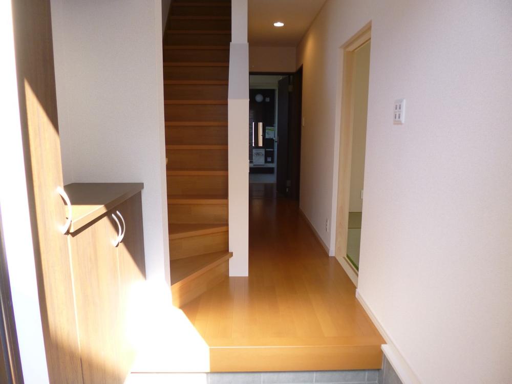 Entrance. (July 2013) Shooting