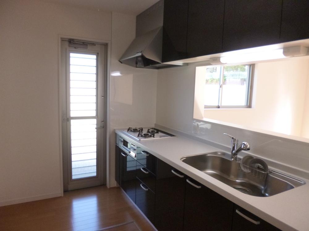 Kitchen. (July 2013) Shooting