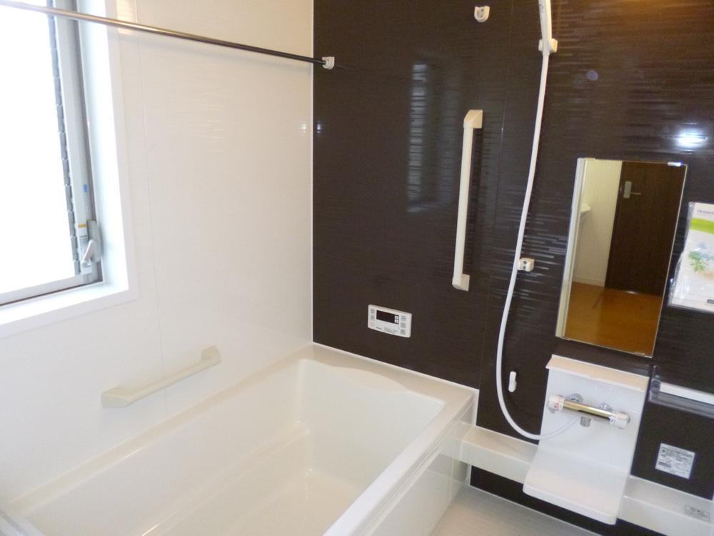 Bathroom. (July 2013) Shooting