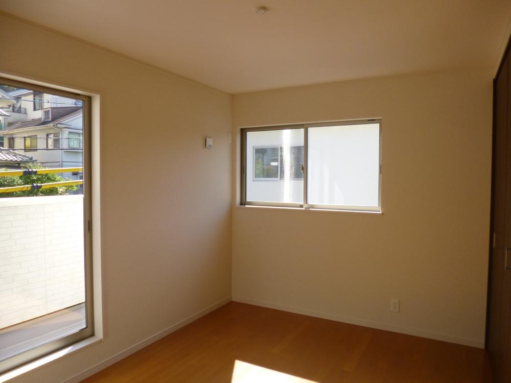 Non-living room. (July 2013) Shooting