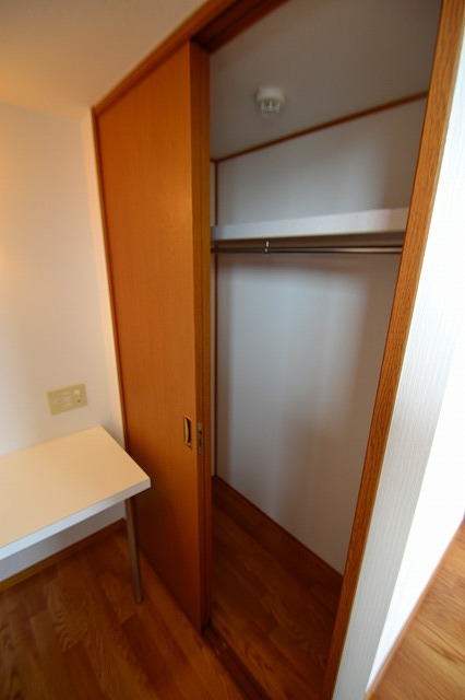 Receipt. ☆ It is very big closet ☆