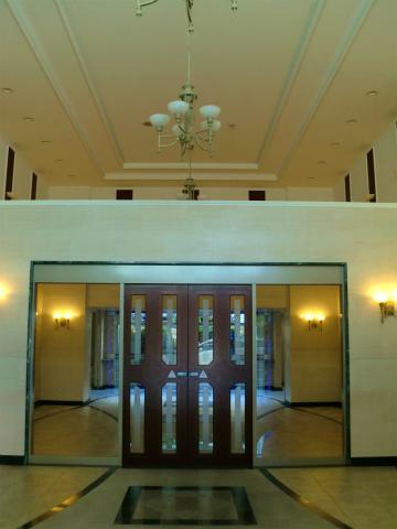 Entrance. Common areas