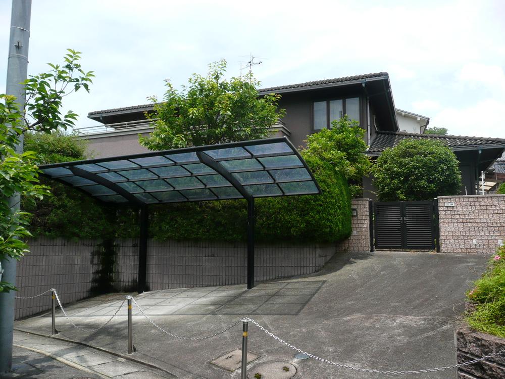 Local appearance photo. Local (12 May 2012) shooting