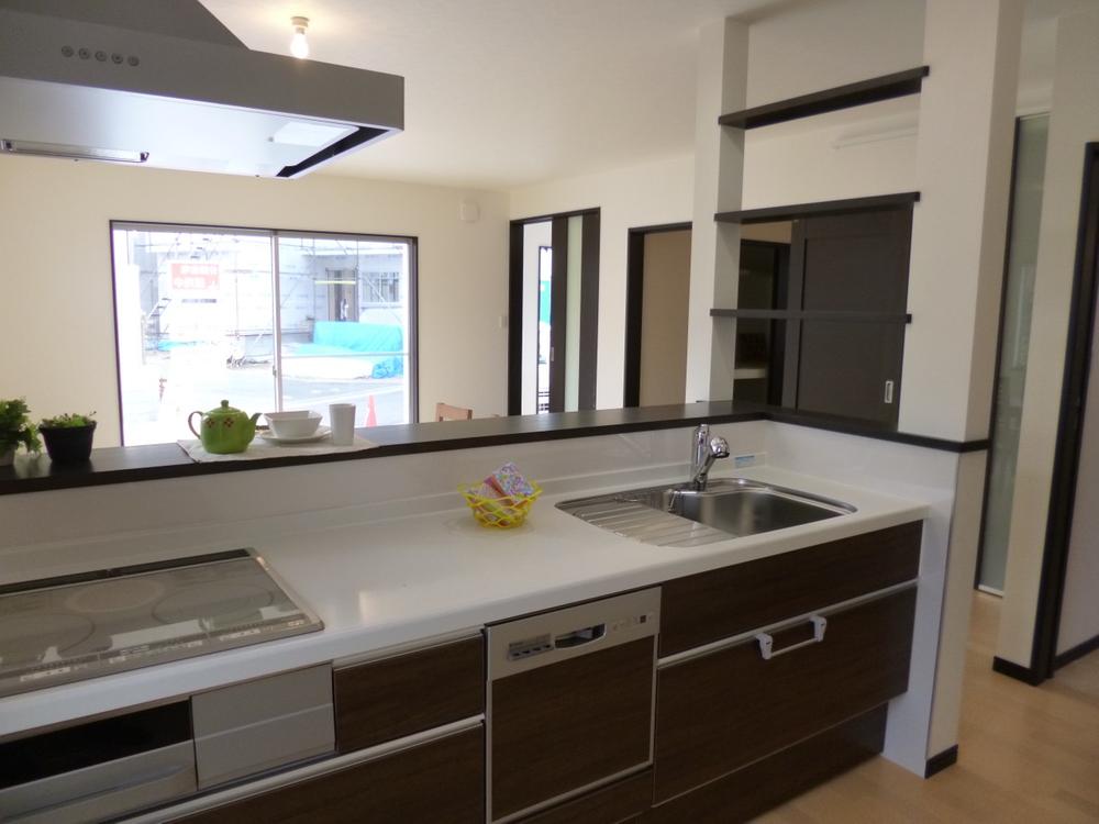 Kitchen. (October 2013) Shooting