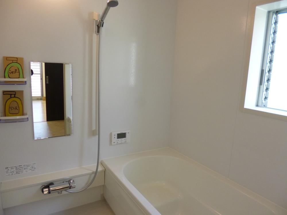 Bathroom. (October 2013) Shooting