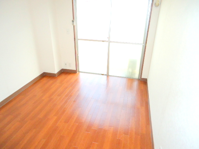 Other common areas. Day is also good!