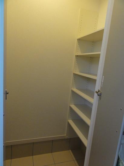 Receipt. Local (11 May 2013) Shooting