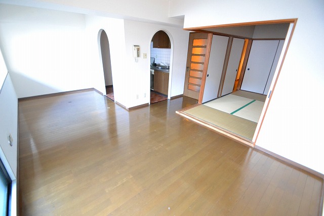 Other room space. ☆ Sale is the size of the apartment unique living ☆