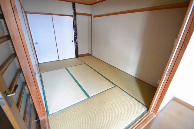 Living and room. ☆ Please spend your time unwind in the Japanese-style room ☆