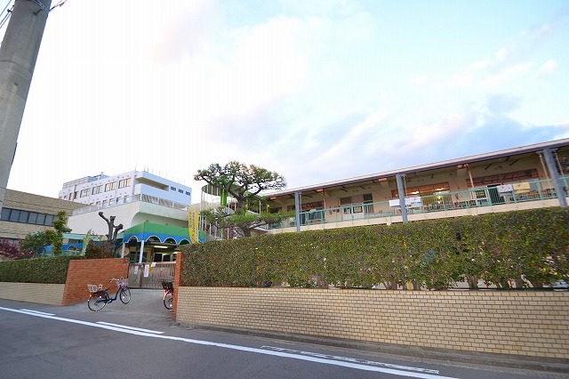 kindergarten ・ Nursery. Little Women nursery school (kindergarten ・ 215m to the nursery)